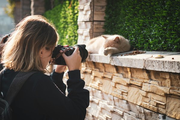 Votre histoire à travers l'objectif d'une photographe femme à Paris